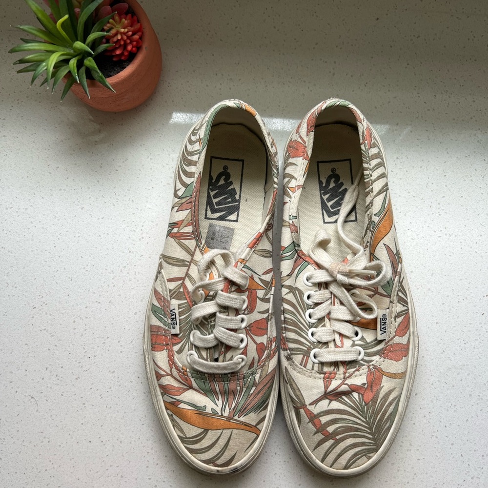Vans size 8